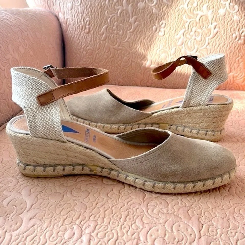 Brand New Verbenas Genuine Suede Espadrilles Wedges Ankle Strap Sandals Stone